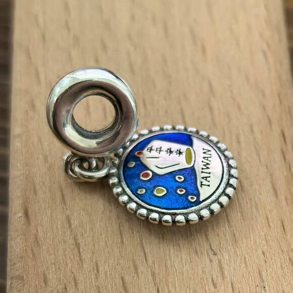 Pandora TAIWAN Exclusive Charm Pendant, S925 Silver Bracelets - Picture 3 of 4